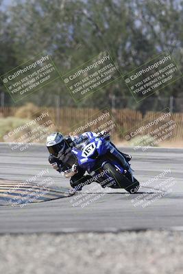media/Oct-04-2025-CVMA (Sat) [[408bcdd6e4]]/Race 9-Supersport Middleweight/
